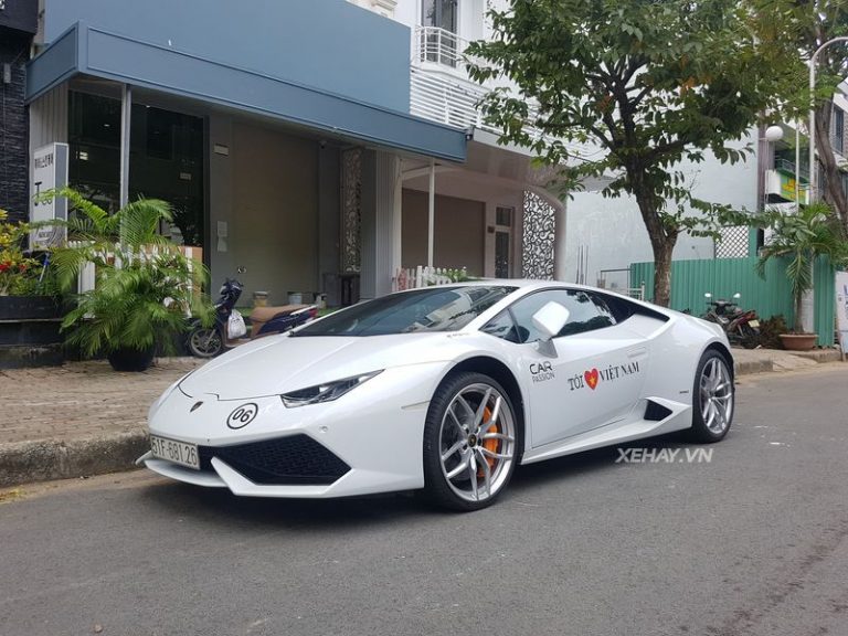 TP HCM: “Hoàng tử cấm cung” Lamborghini Huracan chính hãng thứ 2 tại Việt Nam ra phố