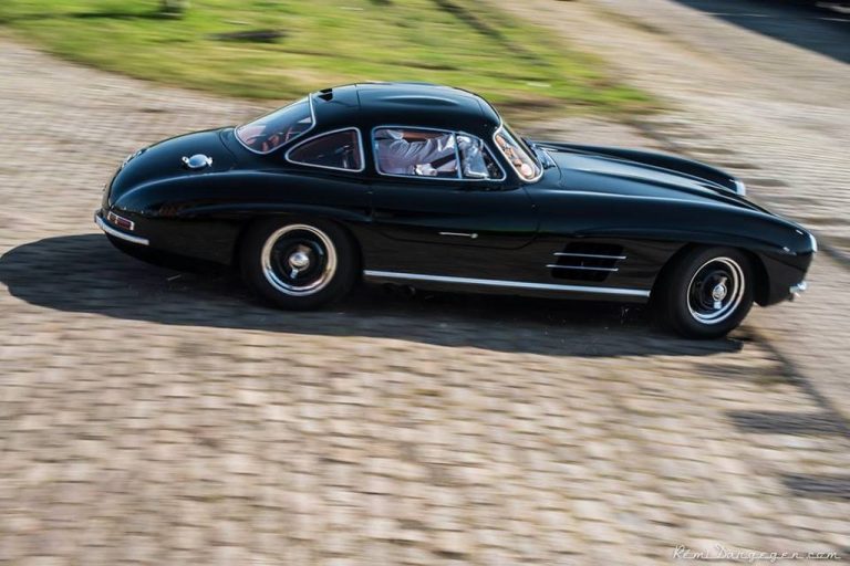 Siêu xe cổ Mercedes-Benz 300SL Gullwing 1955 bị đánh cắp gần Nurburgring