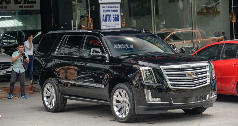 CHI TIẾT “KHỦNG LONG MỸ” CADILLAC ESCALADE 2019 ĐẦU TIÊN VN