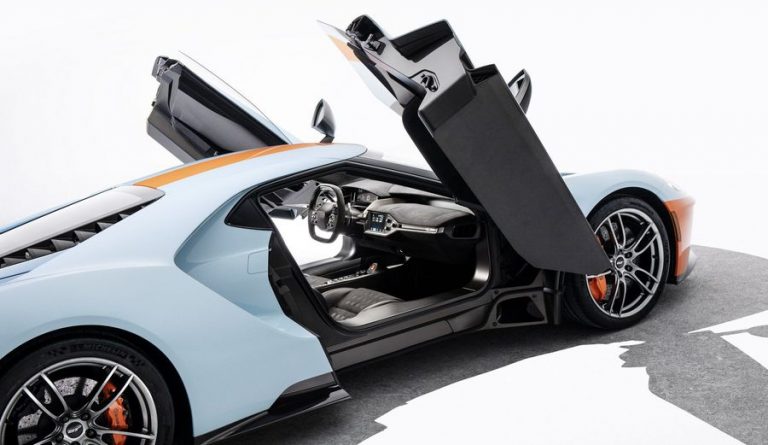 Ford GT Heritage Edition “mặc áo” Gulf-Davidoff nhân dịp kỷ niệm đặc biệt