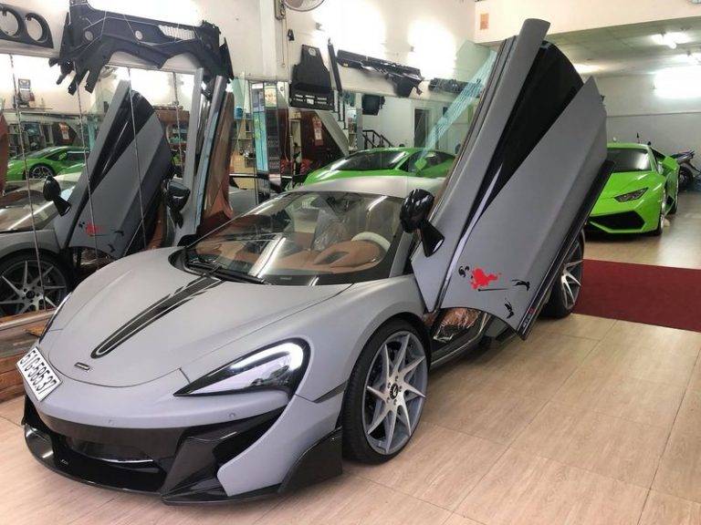 McLaren 570S độ Vorsteiner độc nhất Việt Nam ra biển trắng