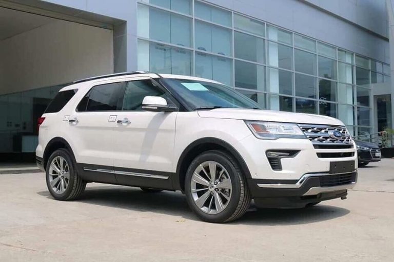 Ford Explorer 2018 nhập khẩu đã về đại lý, giá bán chính thức từ 2,193 tỷ VNĐ