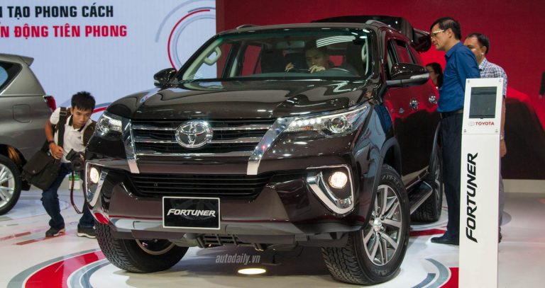 PHÂN KHÚC SUV 7 CHỖ NGỒI, TOYOTA FORTUNER VẪN KHÔNG CÓ ĐỐI THỦ