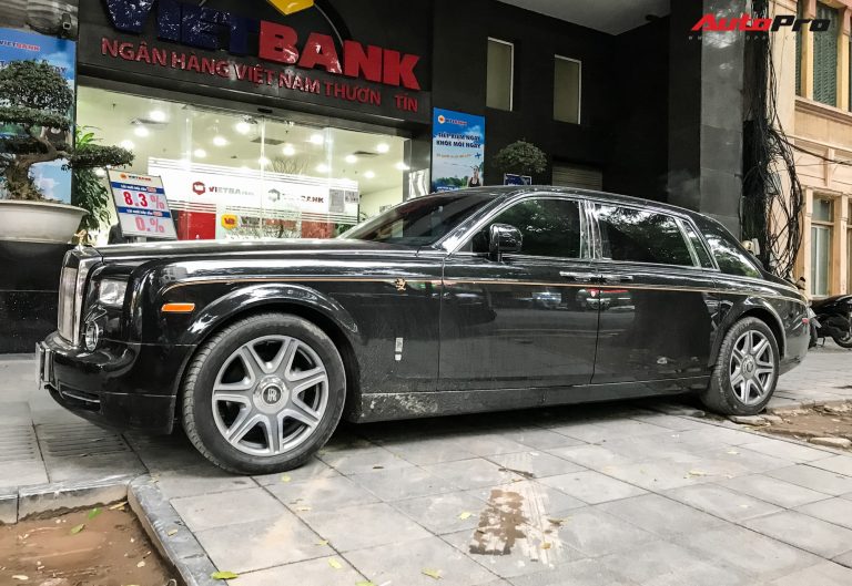 Khám phá những option siêu hiếm trên Rolls-Royce Phantom “Rồng” 35 tỷ của đại gia Hà Nội