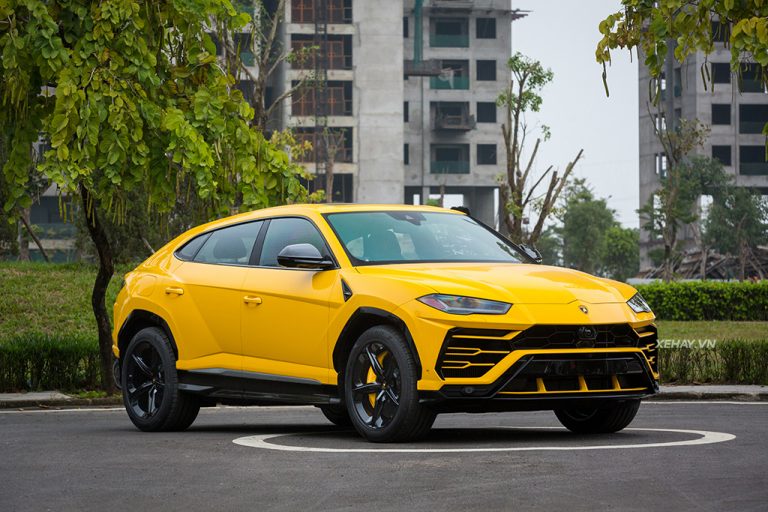 Lamborghini Urus – chiếc siêu SUV đầu tiên!