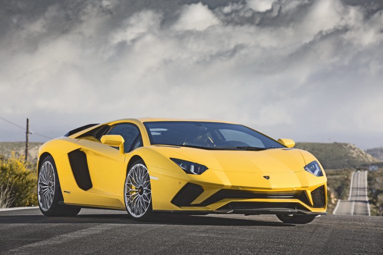 LAMBORGHINI AVENTADOR LÀ SIÊU XE ĐƯỢC TÌM KIẾM NHIỀU NHẤT TRÊN GOOGLE TẠI VIỆT NAM