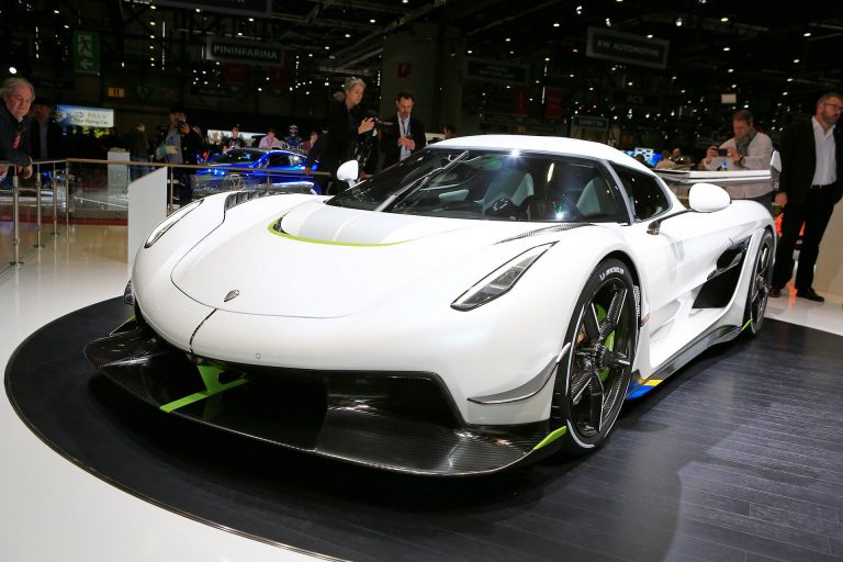 KOENIGSEGG JESKO VẬN TỐC TỐI ĐA 482 KM/H, GIÁ 3 TRIỆU USD