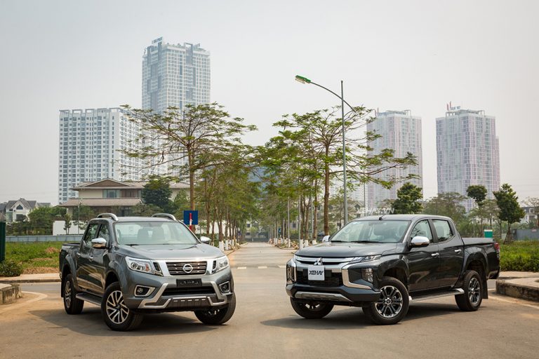 Nissan Navara vs Mitsubishi Triton – Xe nào tốt hơn?