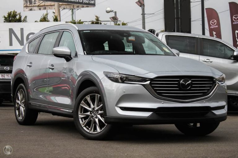 Mazda CX-8 bất ngờ chốt giá từ 1,149 tỷ đồng, tạo sức ép lên Hyundai Santa Fe