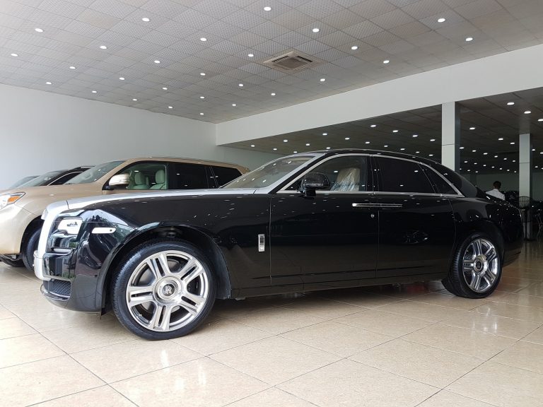 4 năm tuổi, Rolls-Royce Ghost Series II vẫn có giá hơn 20 tỷ đồng