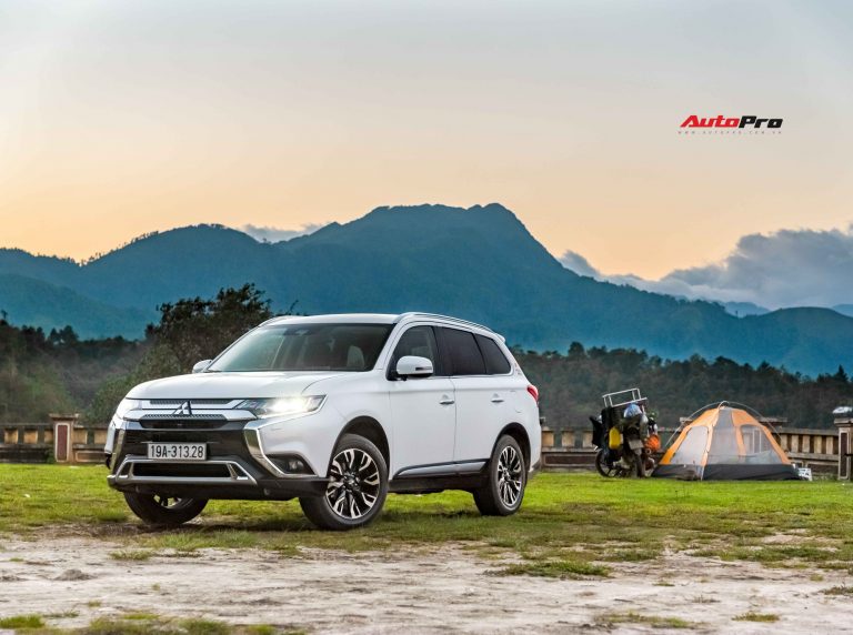 Đánh giá Mitsubishi Outlander ‘full option’: Đấu Honda CR-V bằng cách dung hoà thực dụng và vận hành