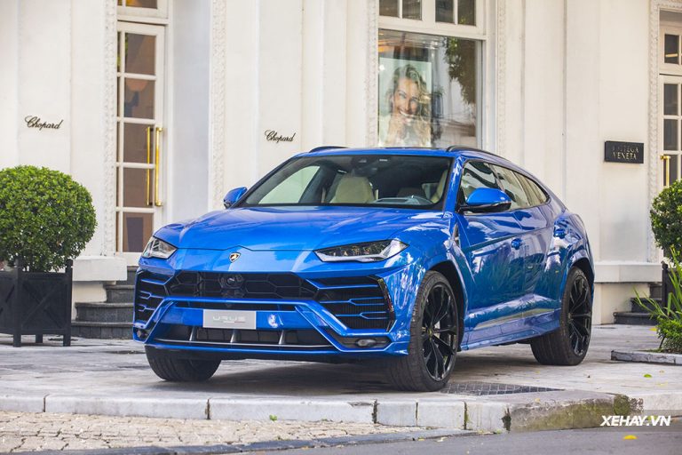 Lamborghini Urus phiên bản chính hãng đầu tiên tại Việt Nam