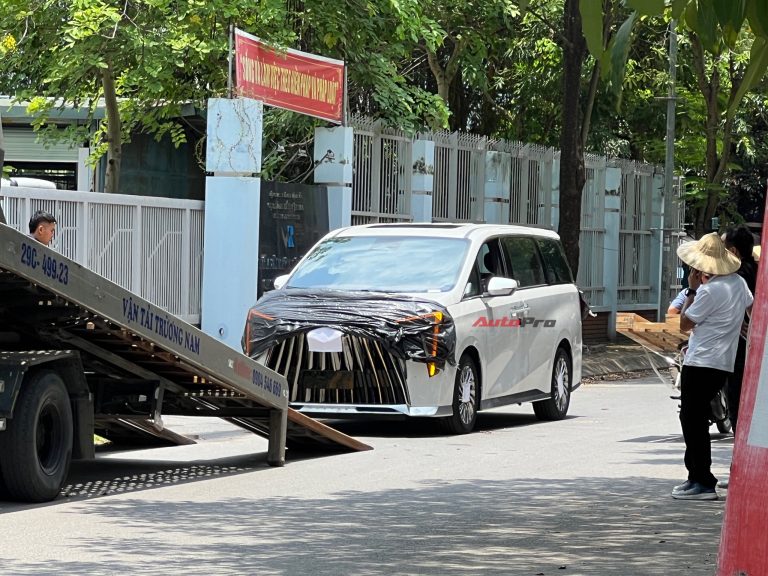 GAC M8 đầu tiên lộ diện tại Việt Nam: Mở bán cuối tháng 7 này, nội thất sang trọng vượt Carnival